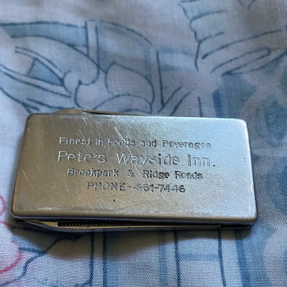 Vintage Metal Advertising Cash Clip- Pete's Wayside Inn - Silver Tone
